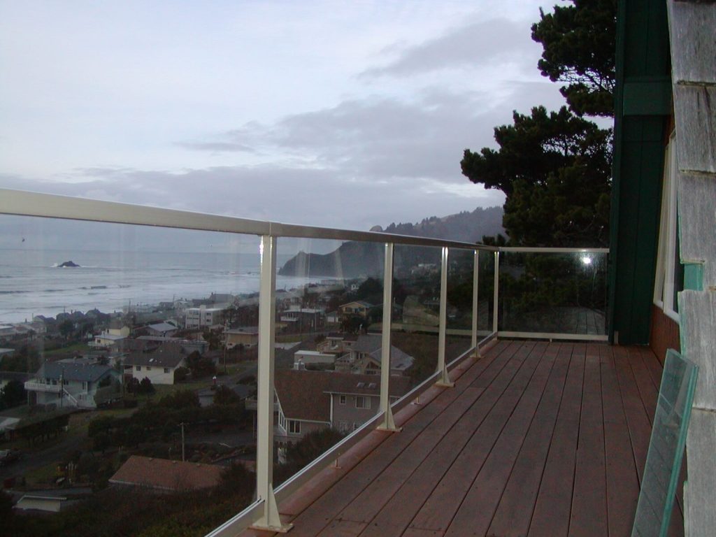luxury glass railing design